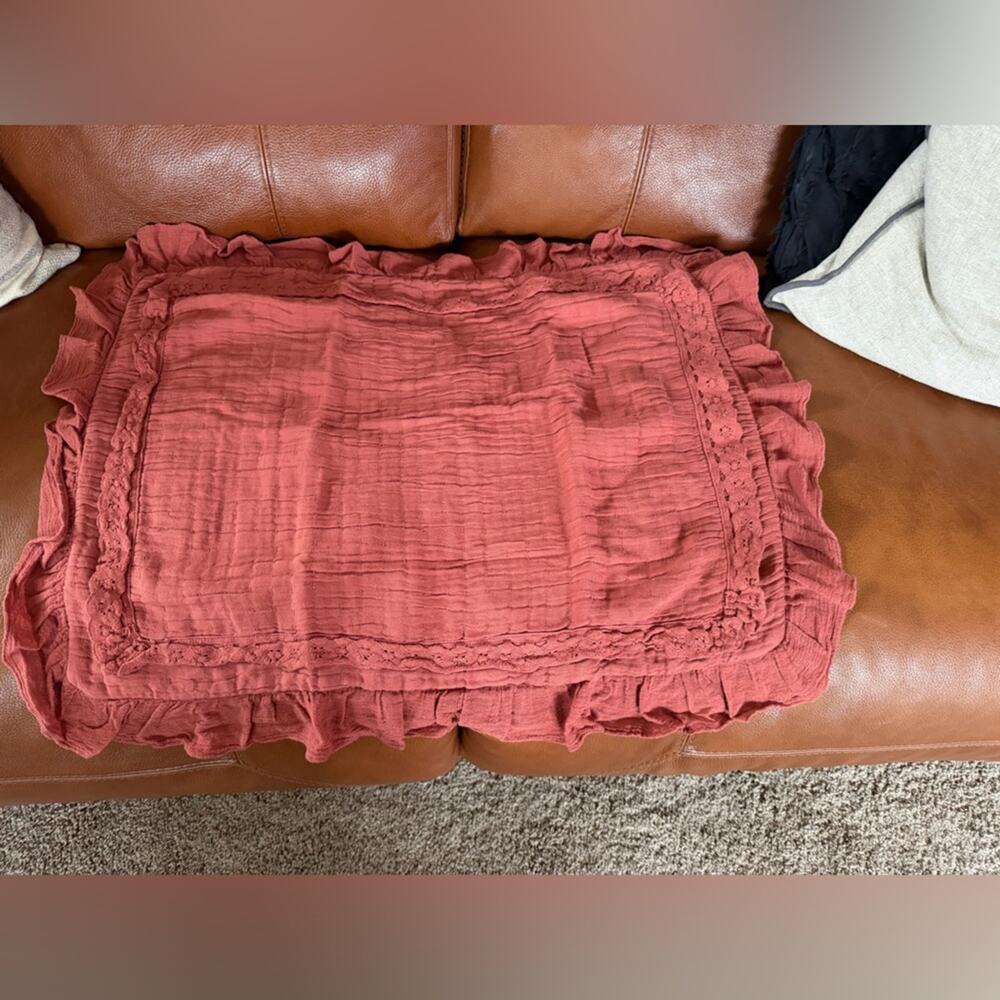 Southern Living pillowsham in rust NWT